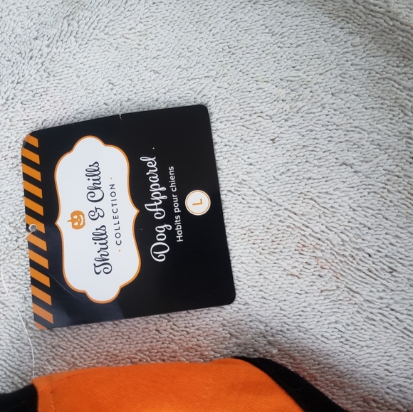 NEW, Dog Shirt, Halloween theme - Picture 4 of 5